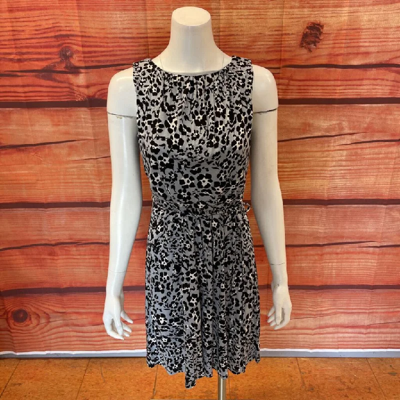 LOFT GRAY BLACK FLORAL PRINT DRESS SIZE X SMALL TCC Tunics Trendy modern