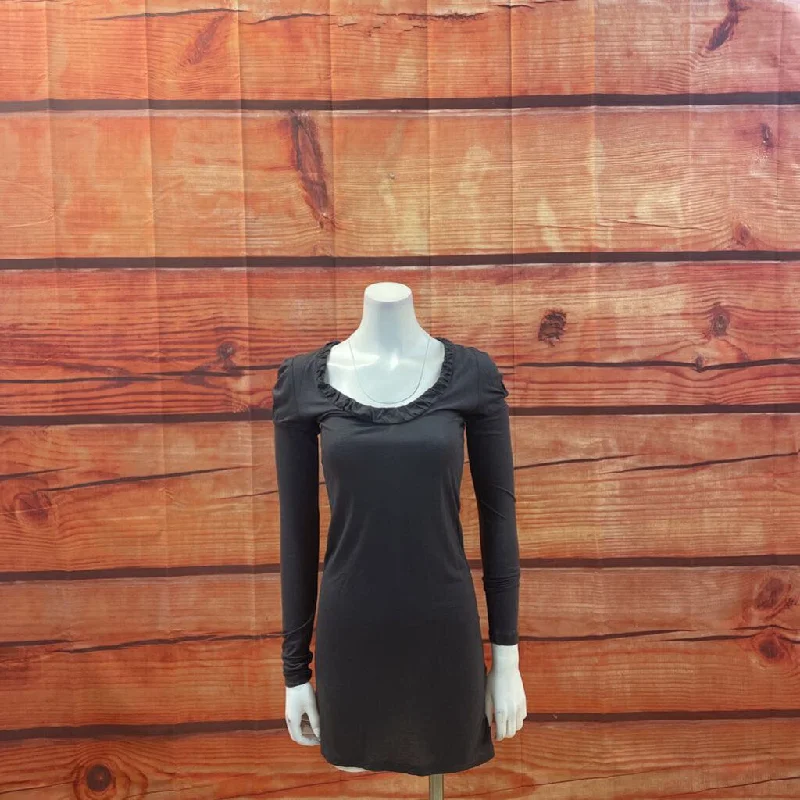 FRENCH CONNECTION GRAY DRESS W/GLITTER SIZE 4 TCC Tunics Trendy modern