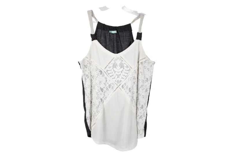 Maurices Lace Front Tank | M fitted tank top