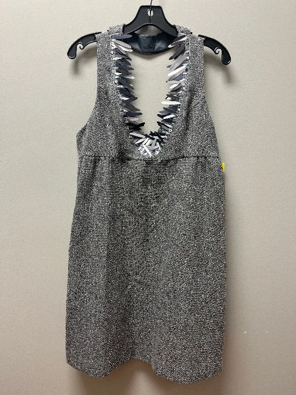 Dress Casual Short By Target-designer In Grey & White, Size: M
