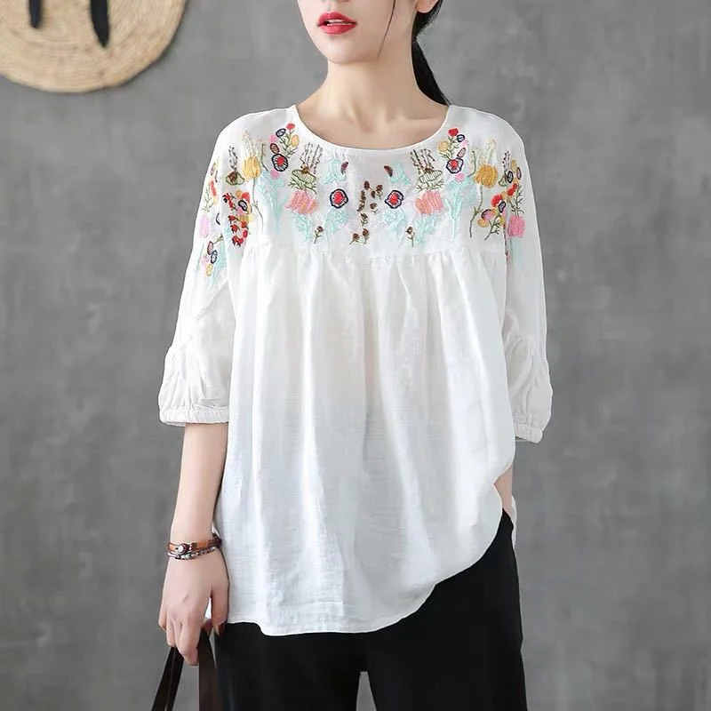 Retro Embroidery Small Flower Round Neck Short-Sleeved T-Shirt Women Loose Baby Shirt Summer And Autumn 2021 New Five-Point Sleeve Cotton Top Anti-Pilling Machine Wash Handmade